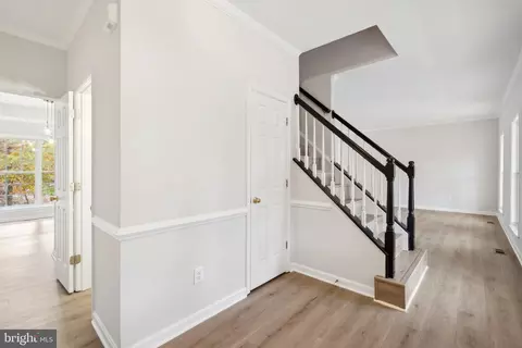 8385 Sinclair Mill Rd, Manassas, VA 20112 photo 4