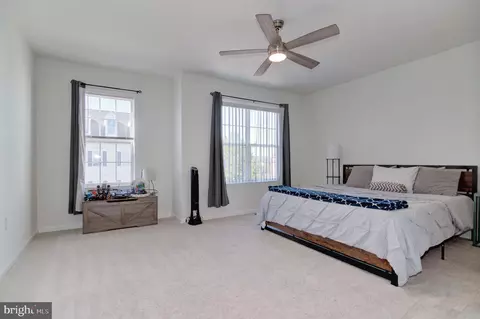 Bedroom - 6807 Sabbarton Pl, Gainesville, VA 20155 photo 1 of 9