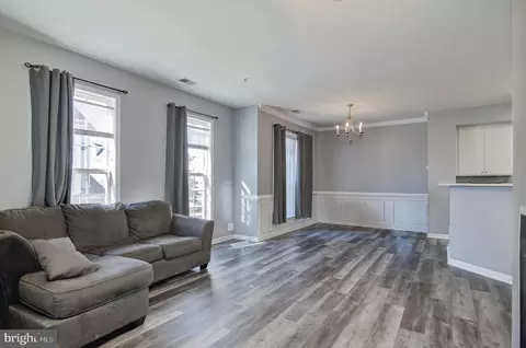 Living - 6807 Sabbarton Pl, Gainesville, VA 20155 photo 1 of 3