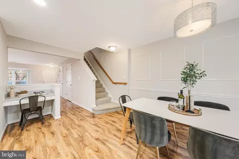 8870 Stable Forest Pl, Bristow, VA 20136 photo 13
