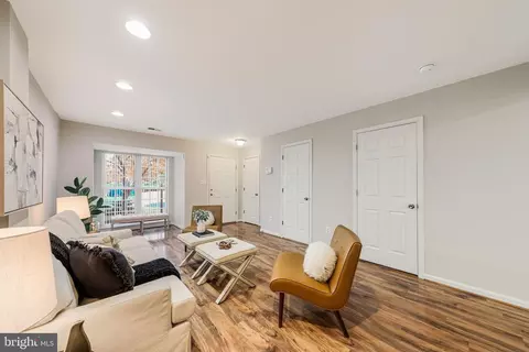 8870 Stable Forest Pl, Bristow, VA 20136 photo 7
