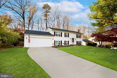 11960 Governors Ct, Woodbridge, VA 22192