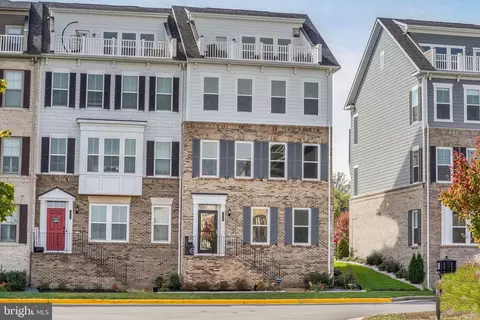 1749 Cottonwood Grove Rd, Dumfries, VA 22026