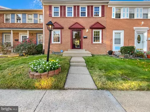 13102 Putnam Cir, Woodbridge, VA 22191