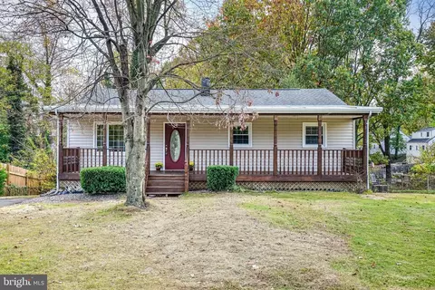 1421 Colchester Rd, Woodbridge, VA 22191