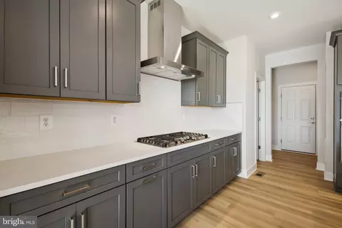 18119 Marsh Pine Rd, Dumfries, VA 22026 photo 9