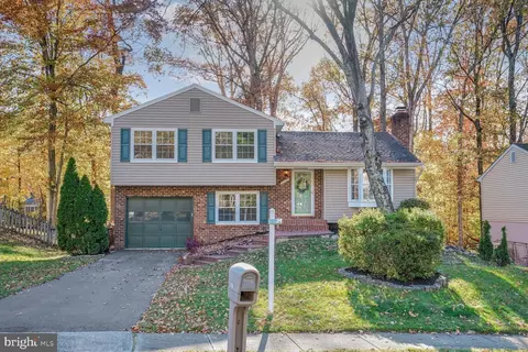 2941 Fox Tail Ct, Woodbridge, VA 22192