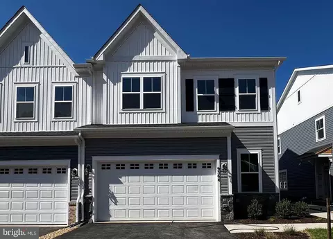 12602 Edith Branch Way, Bristow, VA 20136