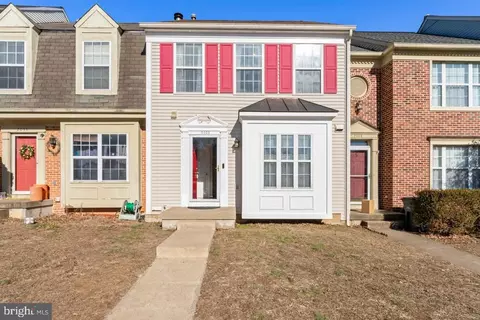2032 Bowline Loop, Woodbridge, VA 22192