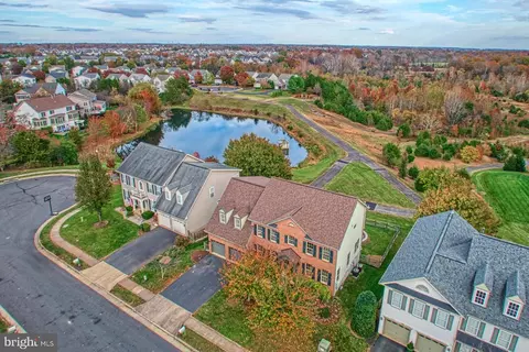 8823 Barn Owl Ct, Gainesville, VA 20155