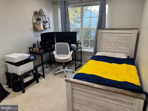 Bedroom - 8756 Dunstable Loop, Bristow, VA 20136 photo 6 of 10