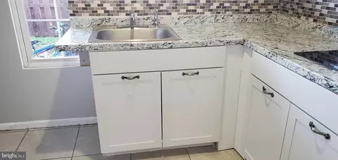 Entry Way - 8756 Dunstable Loop, Bristow, VA 20136 photo 6 of 7