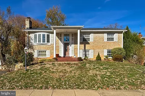 4810 Kirkdale Dr, Woodbridge, VA 22193