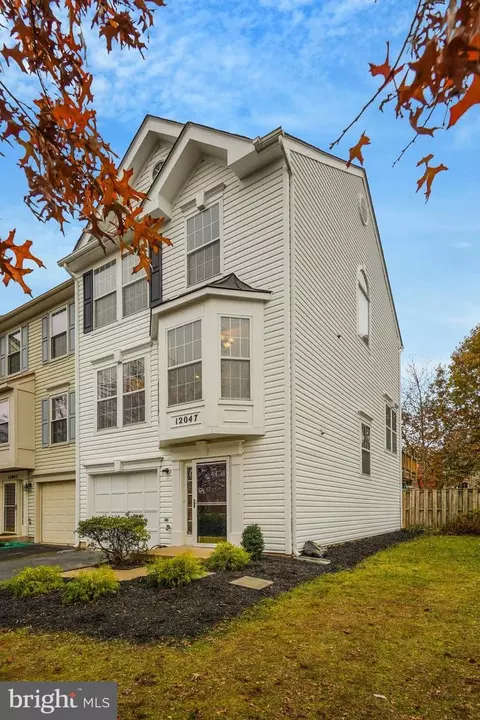 12047 Country Mill Dr, Bristow, VA 20136