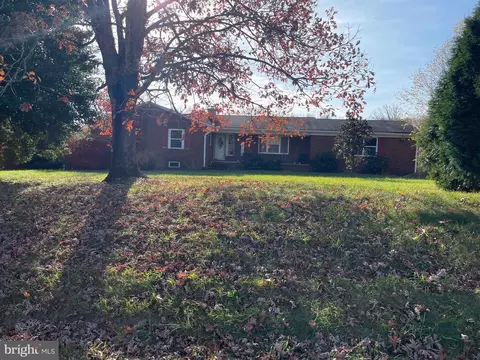 13210 Spriggs Rd, Manassas, VA 20112