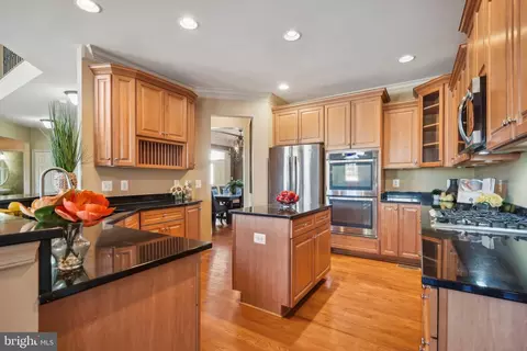 6710 Abberley Loop, Gainesville, VA 20155 photo 18