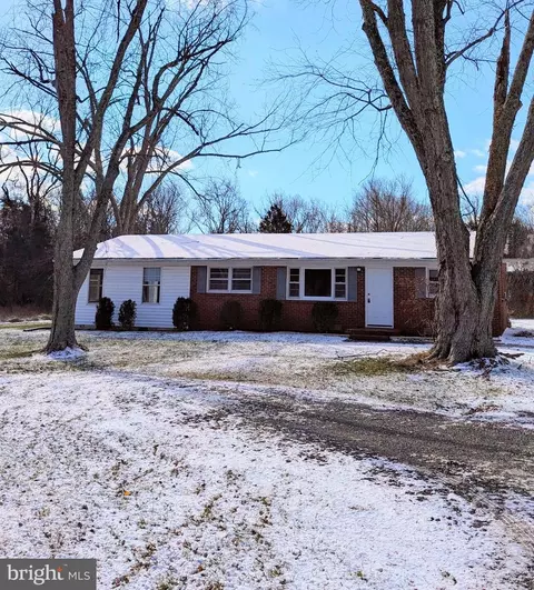 8616 Linton Hall Rd, Bristow, VA 20136