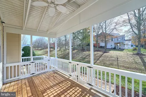 Exterior - 6916 Broadleaf Ter, Gainesville, VA 20155 photo 4 of 7