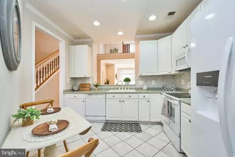 Kitchen - 6916 Broadleaf Ter, Gainesville, VA 20155 photo 1 of 2