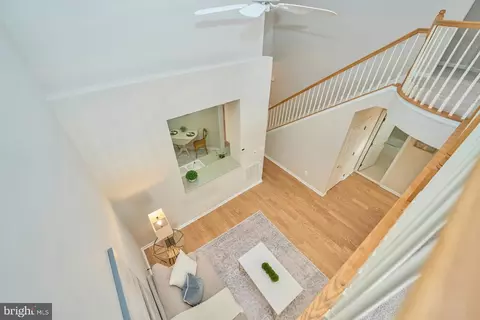 Entry Way - 6916 Broadleaf Ter, Gainesville, VA 20155 photo 4 of 6