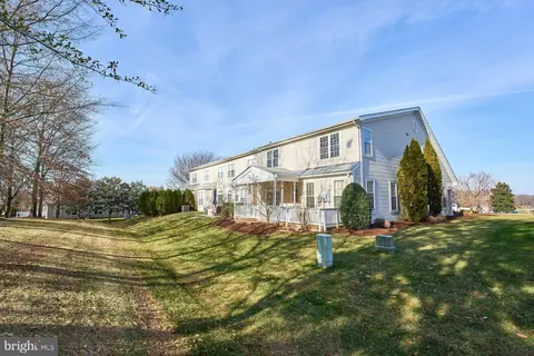 Exterior - 6916 Broadleaf Ter, Gainesville, VA 20155 photo 7 of 7