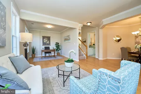 Living - 6916 Broadleaf Ter, Gainesville, VA 20155 photo 1 of 4