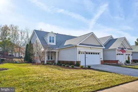 Exterior - 6916 Broadleaf Ter, Gainesville, VA 20155 photo 2 of 7