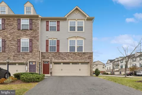 7769 Milton Cir, Gainesville, VA 20155