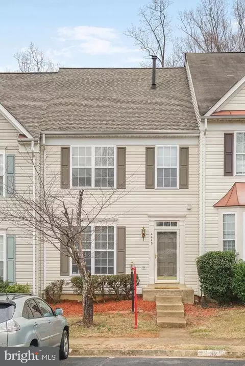 4445 Torrence Pl, Woodbridge, VA 22193