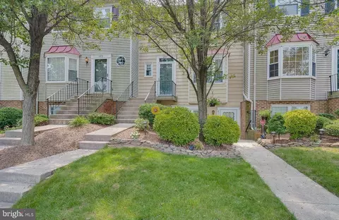 4217 Stockbridge Dr, Dumfries, VA 22025