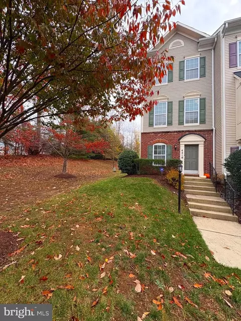 4218 Potomac Highlands Cir, Triangle, VA 22172