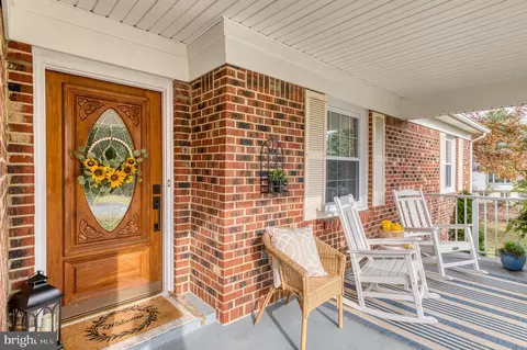 18498 Running Pine Ct, Triangle, VA 22172 photo 8