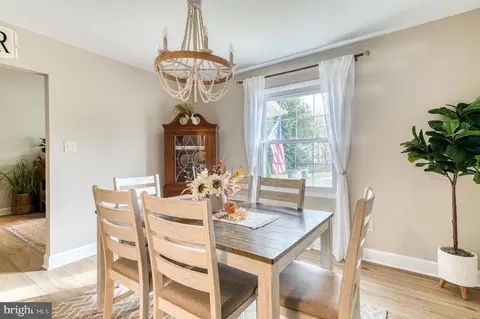 18498 Running Pine Ct, Triangle, VA 22172 photo 14