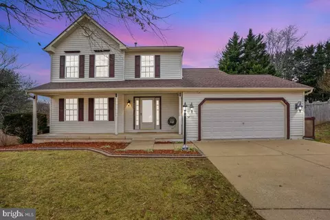 4771 Pearson Dr, Woodbridge, VA 22193