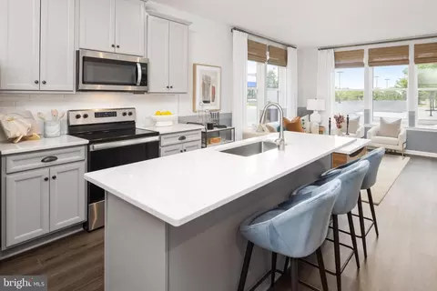 2634 Neabsco Common Pl, Woodbridge, VA 22191