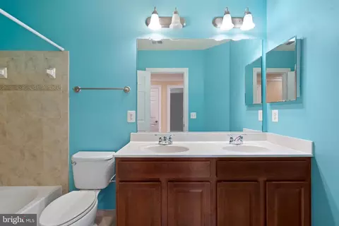 14410 Broadwinged Dr, Gainesville, VA 20155 photo 37