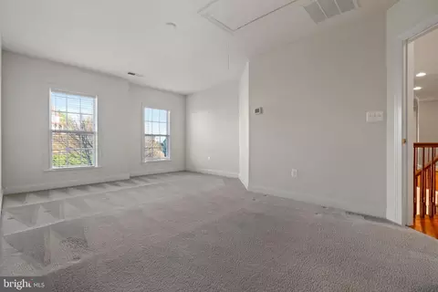 14410 Broadwinged Dr, Gainesville, VA 20155 photo 31