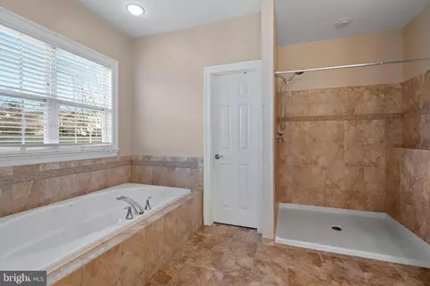 14410 Broadwinged Dr, Gainesville, VA 20155 photo 29