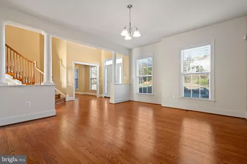 14410 Broadwinged Dr, Gainesville, VA 20155 photo 11