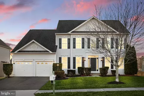 14410 Broadwinged Dr, Gainesville, VA 20155 photo 2