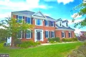 16538 Murray Pl, Woodbridge, VA 22191