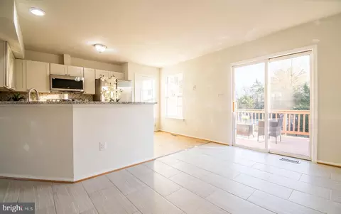 14267 Newbern Loop, Gainesville, VA 20155 photo 18