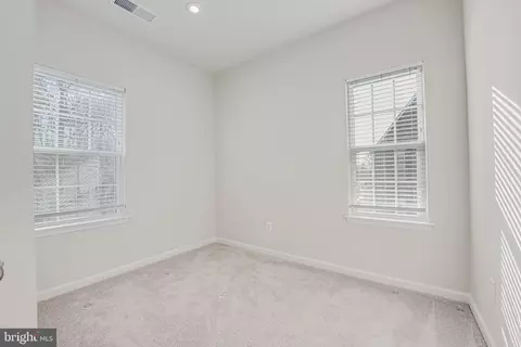 18343 Reaper Hill Ct, Triangle, VA 22172 photo 30