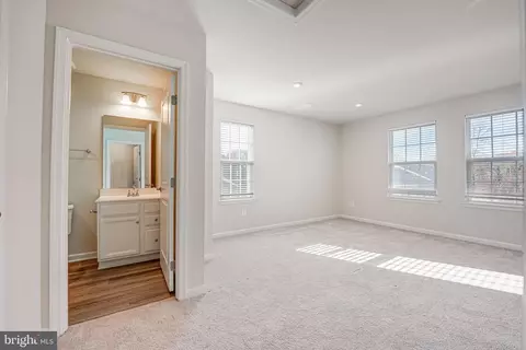 18343 Reaper Hill Ct, Triangle, VA 22172 photo 34