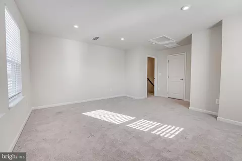 18343 Reaper Hill Ct, Triangle, VA 22172 photo 37