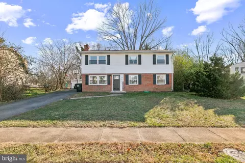 4705 Ketterman Ct, Woodbridge, VA 22193