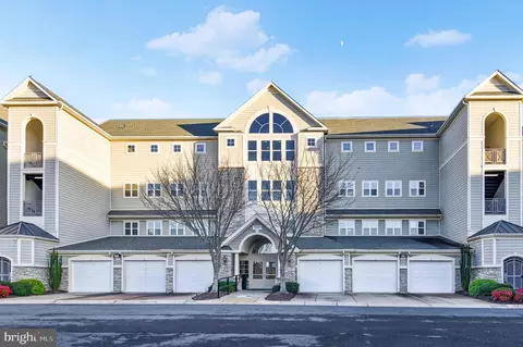 1621 Ladue Ct #201, Woodbridge, VA 22191