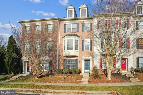 4927 Chaste Tree Pl, Woodbridge, VA 22192
