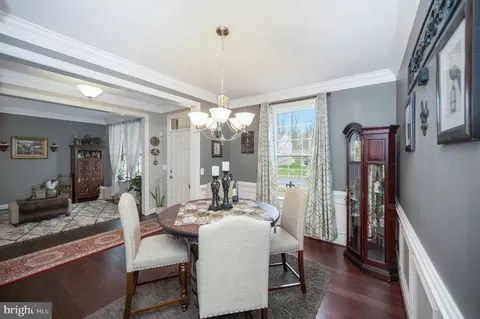 Dining - 18784 Pier Trail Dr, Triangle, VA 22172 photo 3 of 3