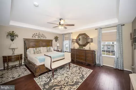 Bedroom - 18784 Pier Trail Dr, Triangle, VA 22172 photo 1 of 6